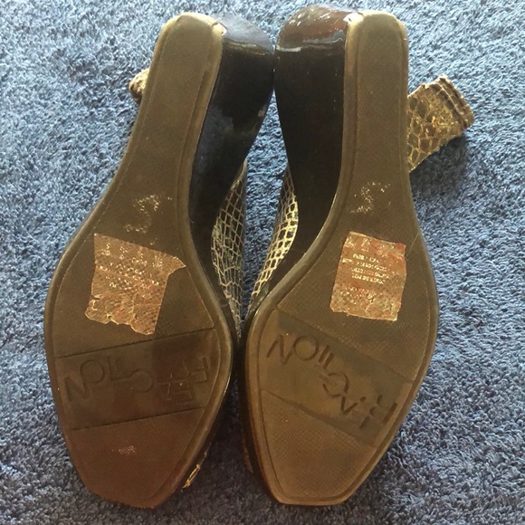 Kenneth Cole Reaction “knock first” slingbacks - Picture 6 of 9